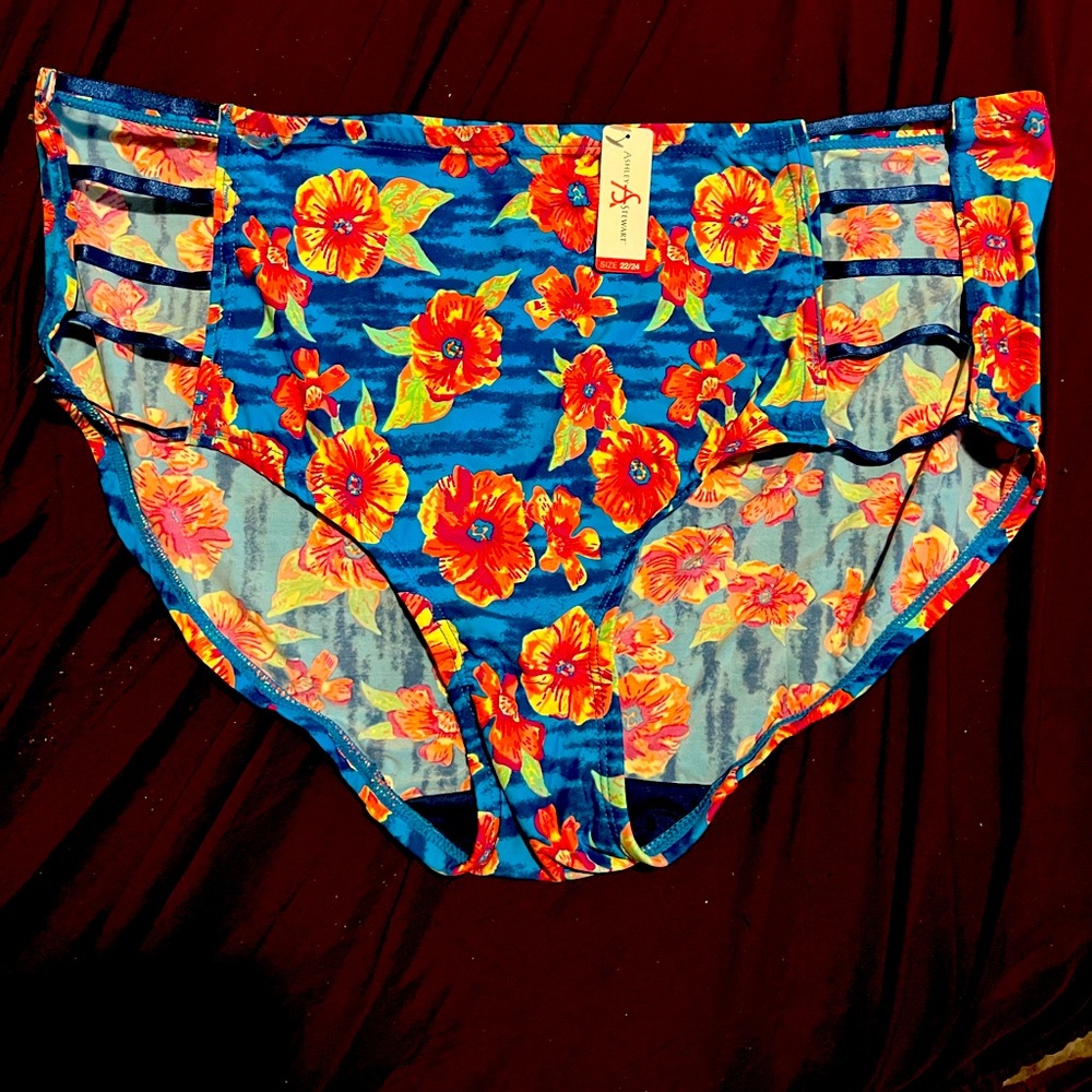 Brand new flower print panties still have tags